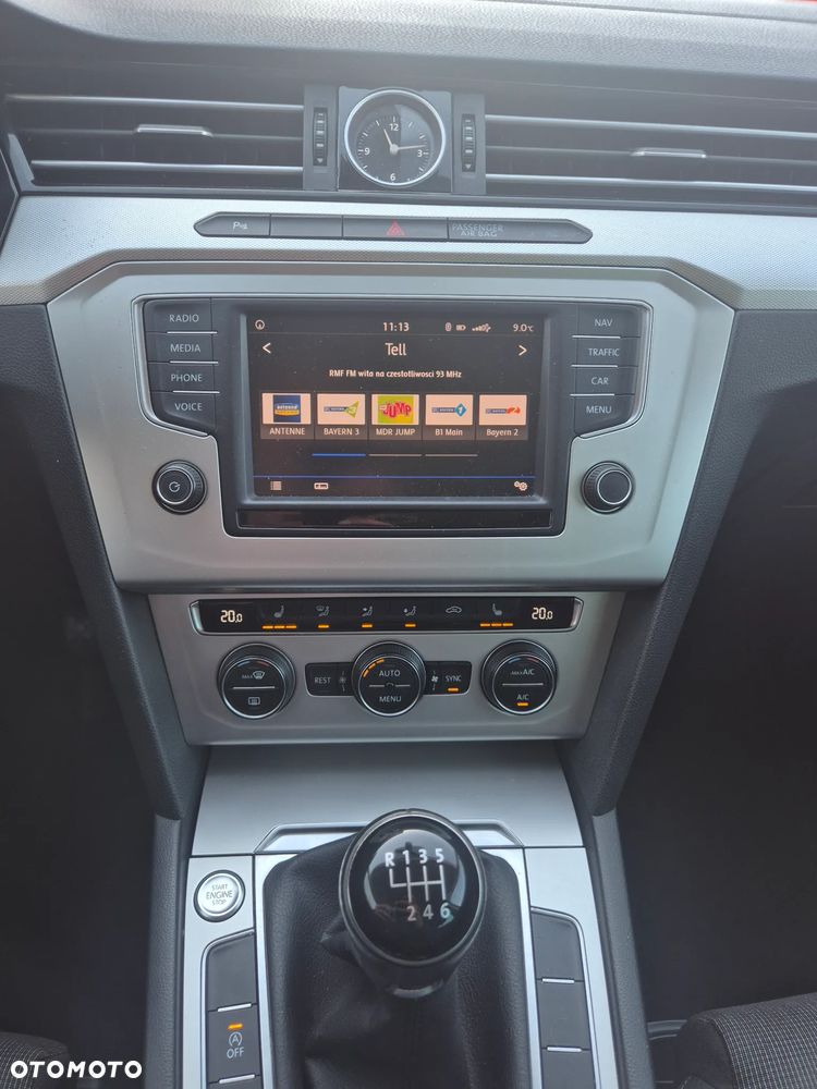 Volkswagen Passat 2.0 TDI (BlueMotion Technology) Comfortline - 22