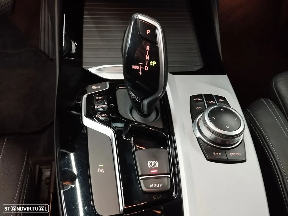 BMW X3 18 d sDrive Ed. L.Style Auto - 38