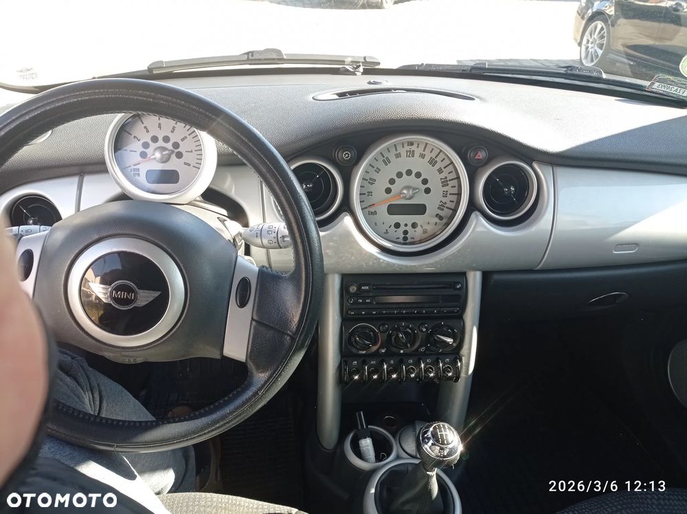 MINI Cooper Standard - 10