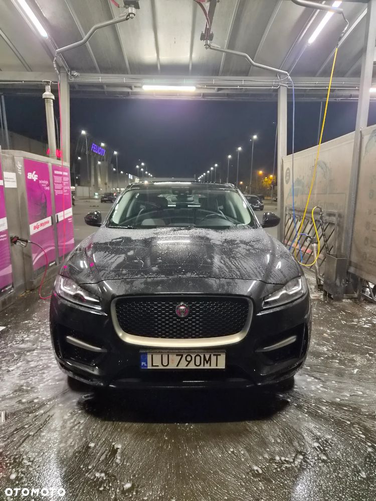 Jaguar F-Pace 3.0 V6 AWD R-Sport - 26