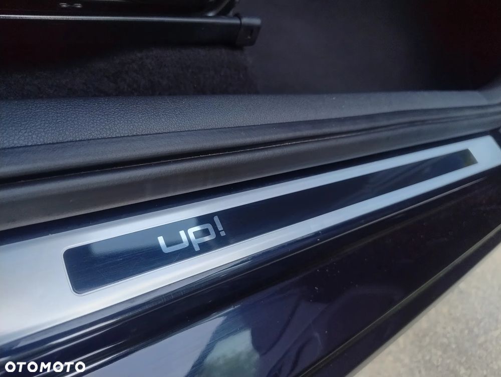 Volkswagen up! club - 11