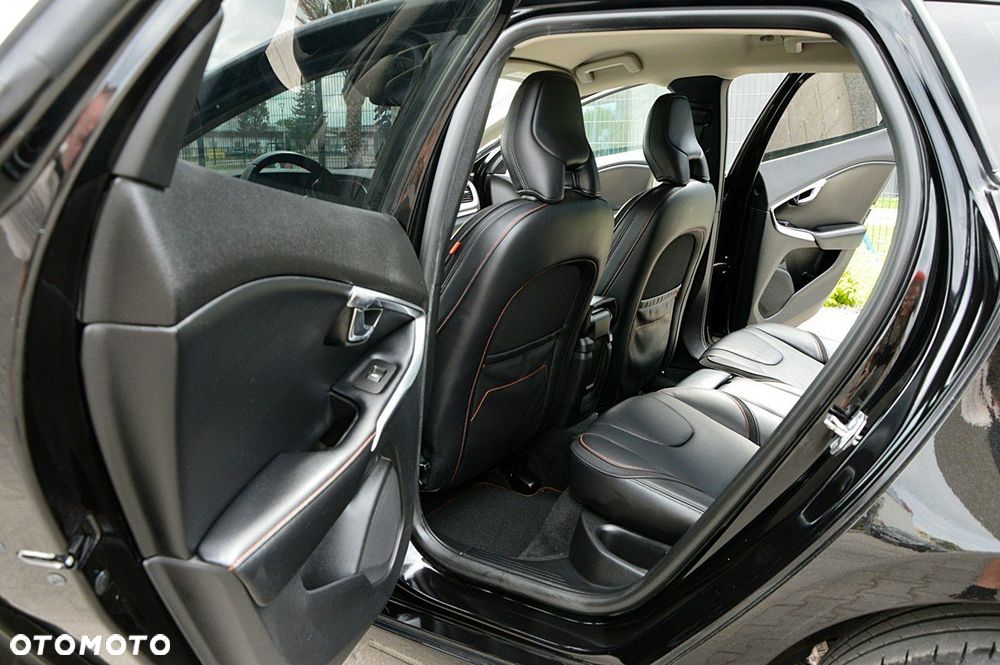 Volvo V40 - 8