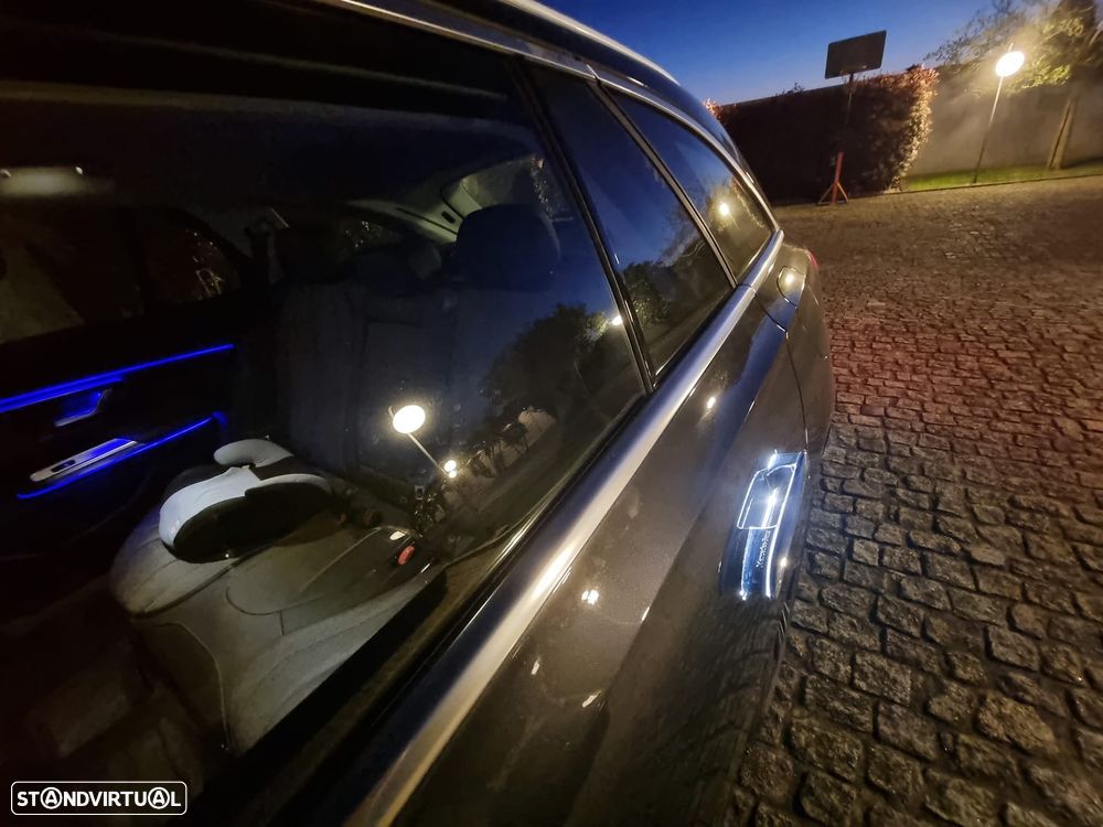 Mercedes-Benz E 300 e Station - 24