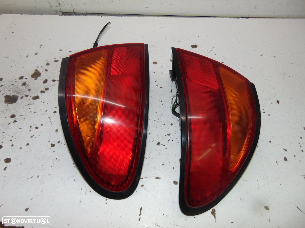 Mazda 323 F farolins - 6