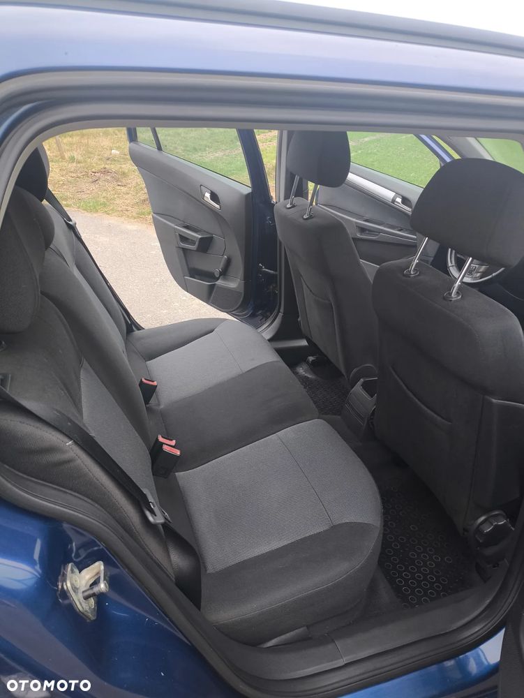 Opel Astra - 11