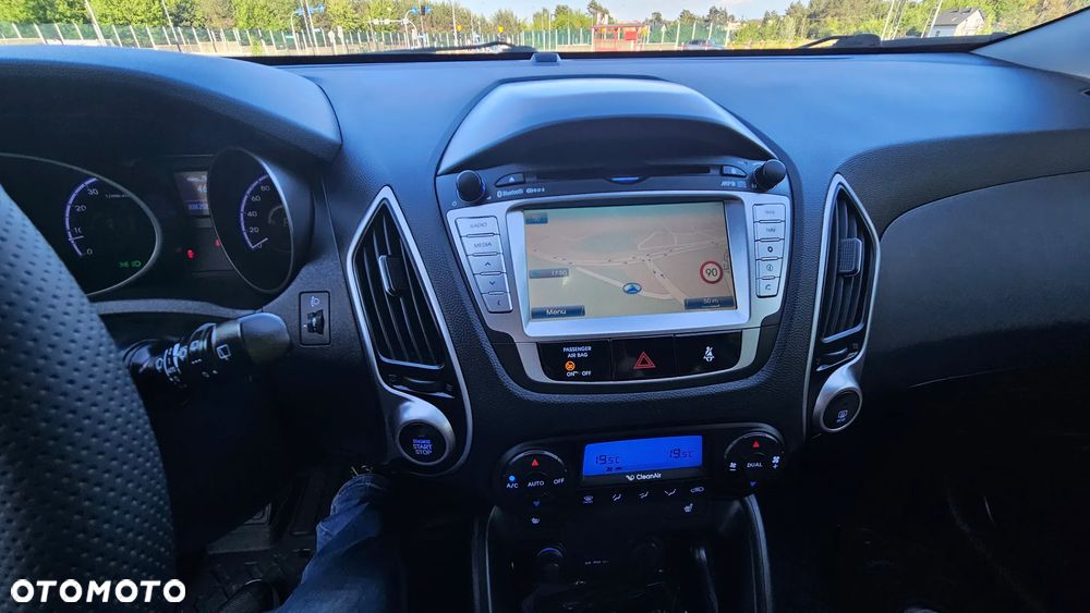 Hyundai ix35 2.0 4WD Automatik Premium - 11