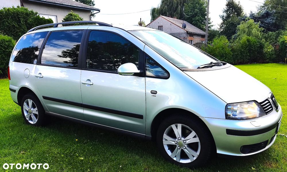 Seat Alhambra 2009 photo 5