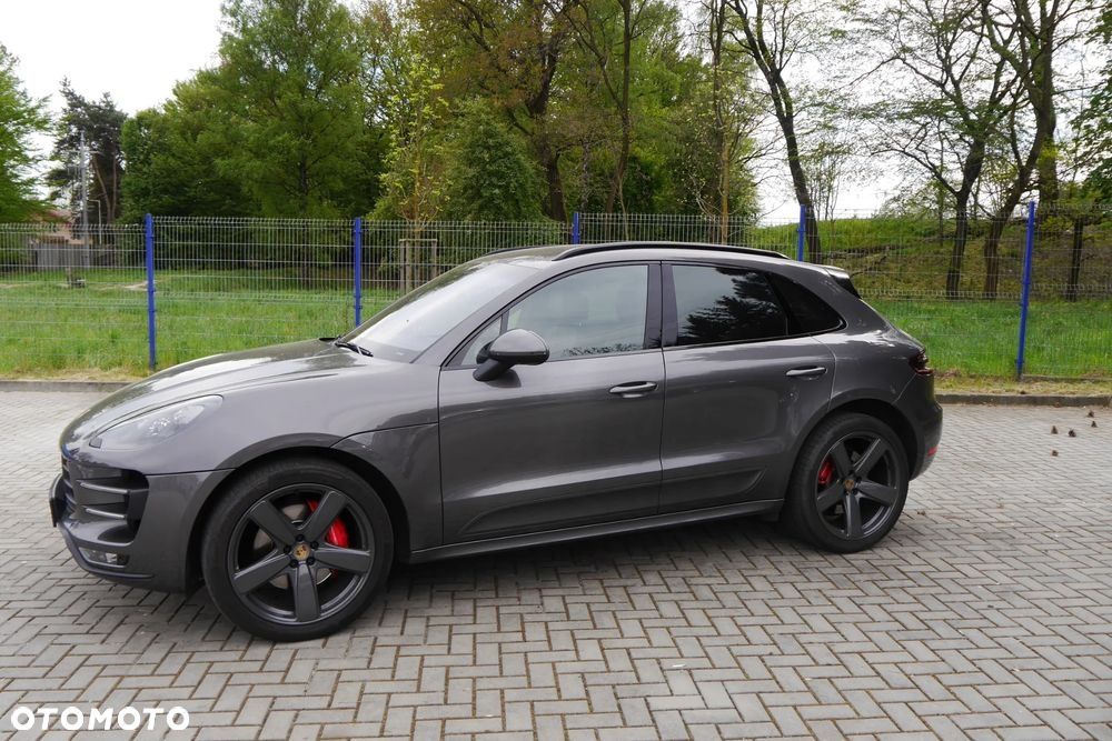 Porsche Macan Turbo - 2