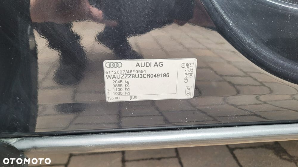 Audi Q3 2.0 TDI Edycja Specjalna - 13