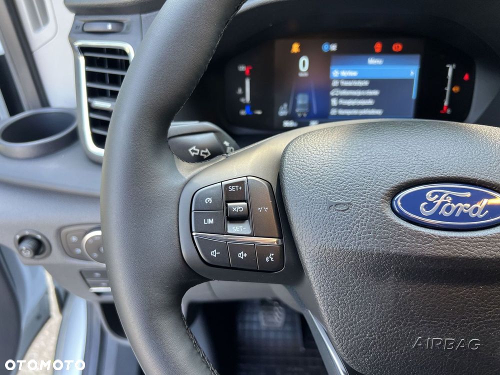 Ford Transit - 28