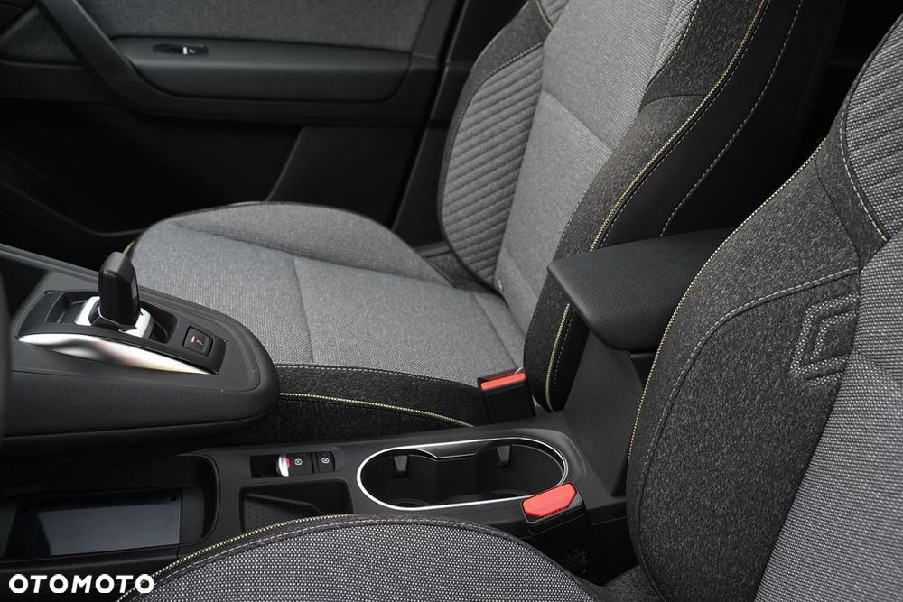 Renault Captur 1.3 TCe mHEV Techno EDC - 11