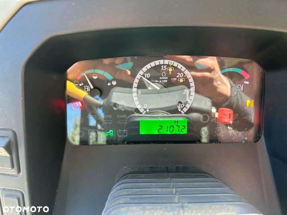 John Deere 5085M - 33