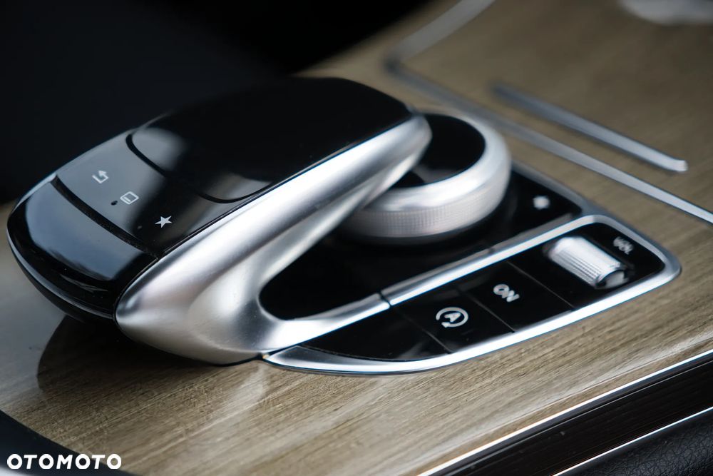 Mercedes-Benz Klasa C 180 Kompressor Automatik BlueEFFICIENCY - 20