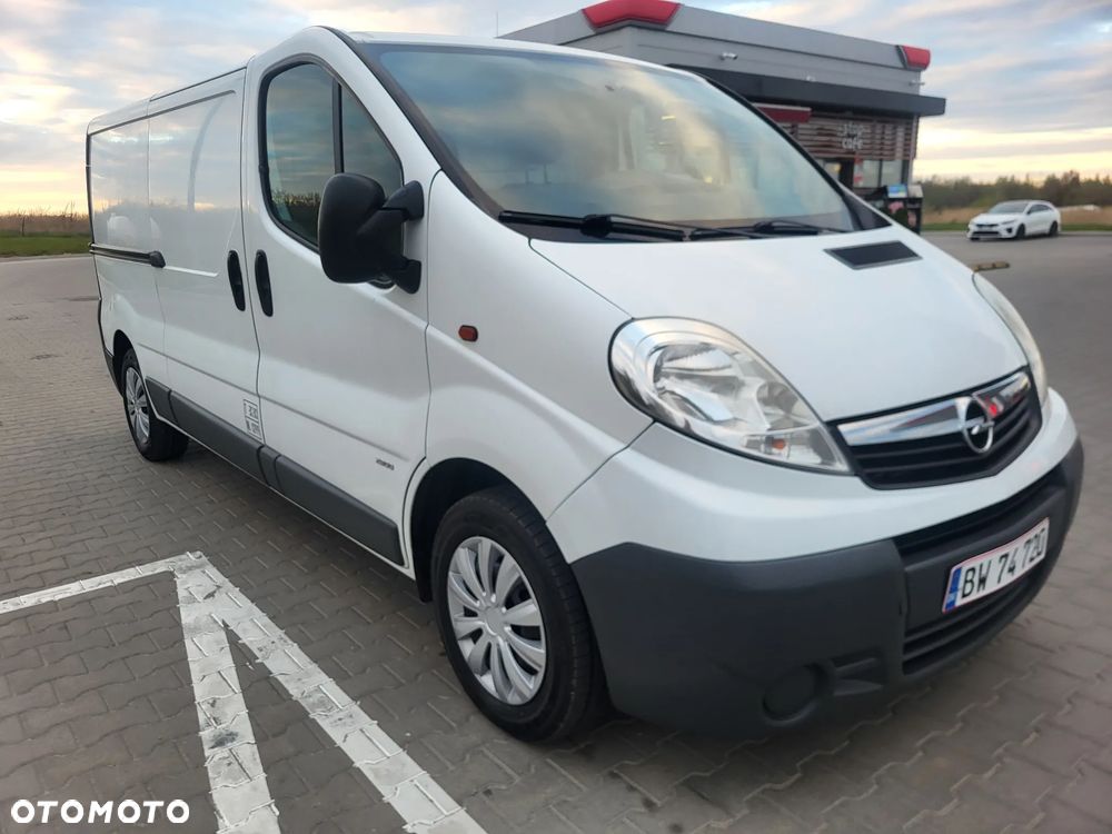 Opel Vivaro - 18