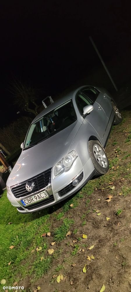 Volkswagen Passat 1.9 TDI Comfortline - 6