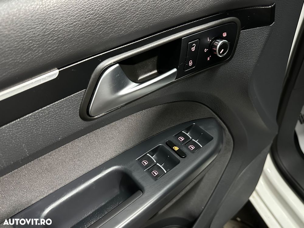 Volkswagen Touran - 13