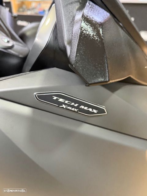 Yamaha X-Max - 8