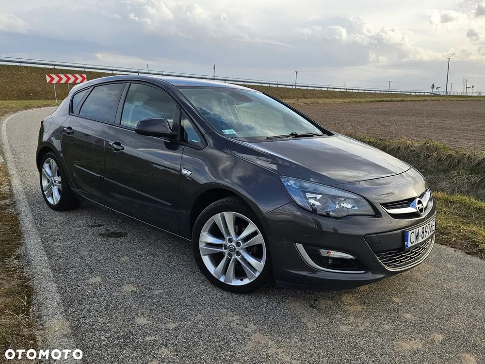 Opel Astra 1.4 Turbo - 1