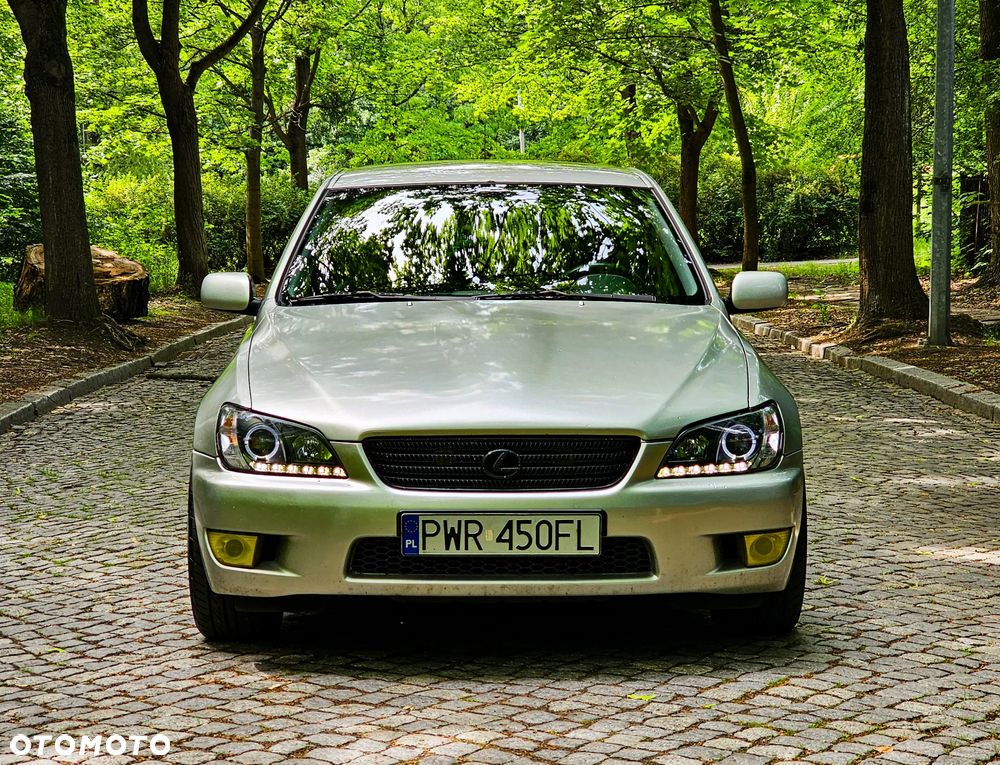 Lexus IS 200 Elegance - 5