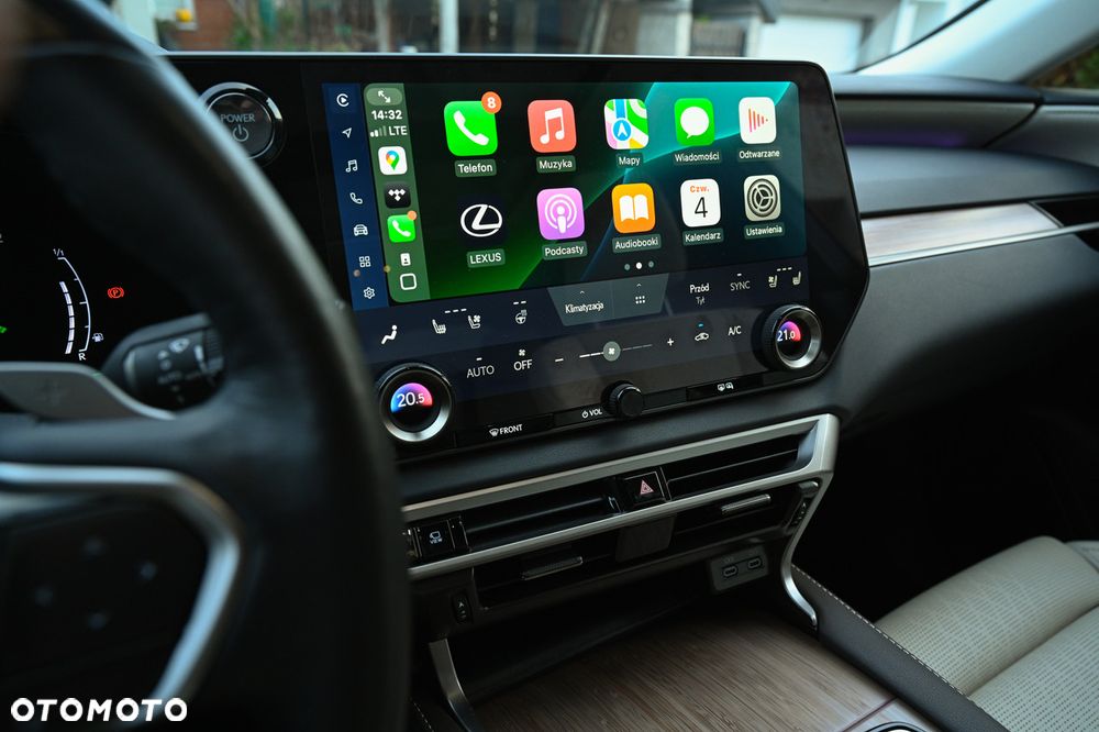 Lexus RX 350h Omotenashi - 17