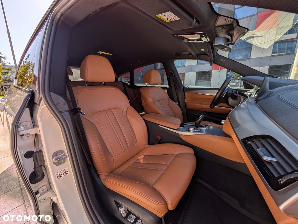 BMW 6GT 630i Luxury Line - 15