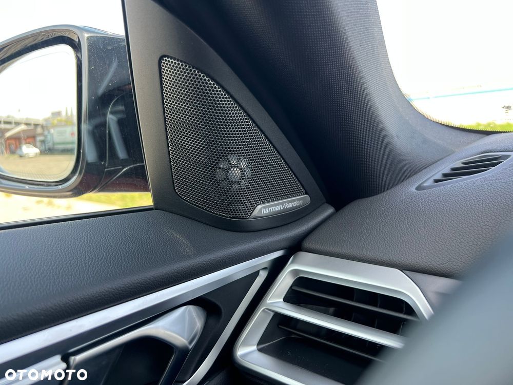 BMW i4 83.9kWh M60 xDrive - 38
