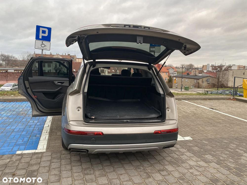 Audi Q7 3.0 TDI ultra Quattro Tiptronic - 6