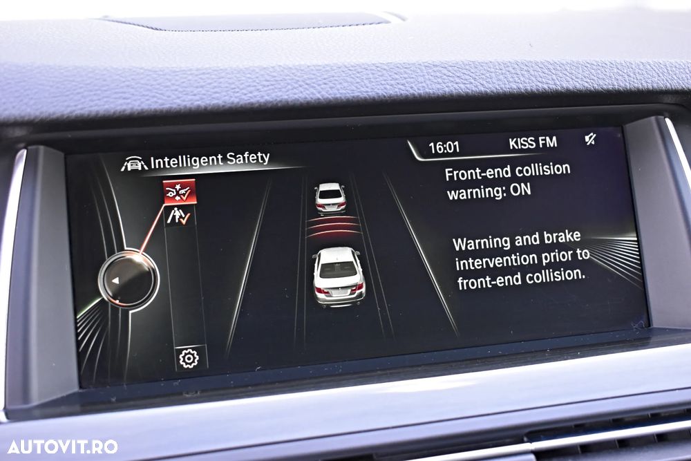 BMW Seria 5 520d Aut. Luxury Line - 29