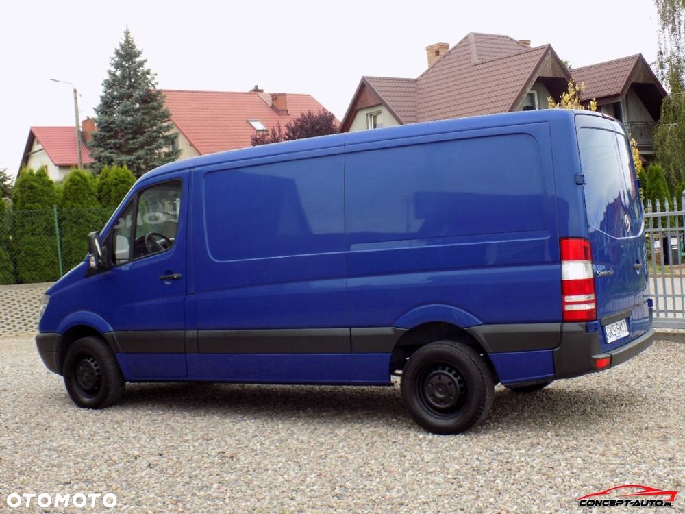 Mercedes-Benz Sprinter - 13