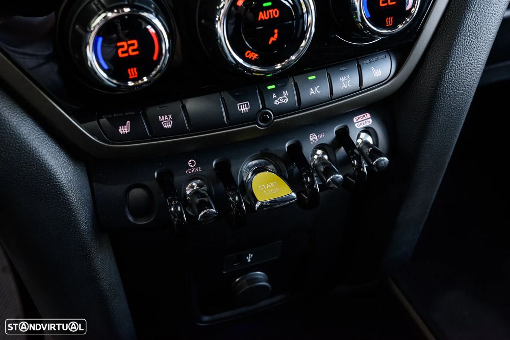 MINI Countryman Cooper SE ALL4 Auto - 21