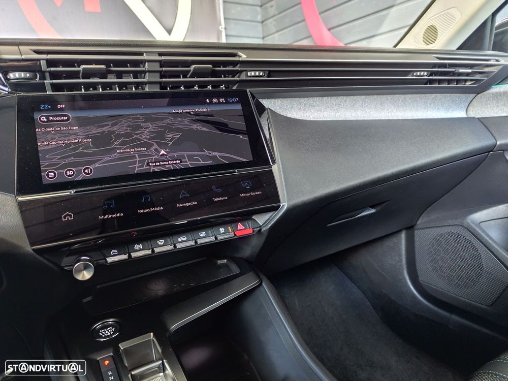 Peugeot 308 1.2 PureTech Allure EAT8 - 18