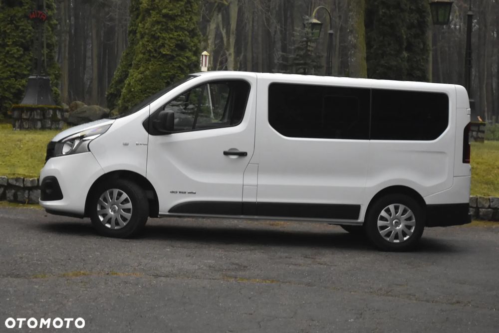 Renault Trafic - 25