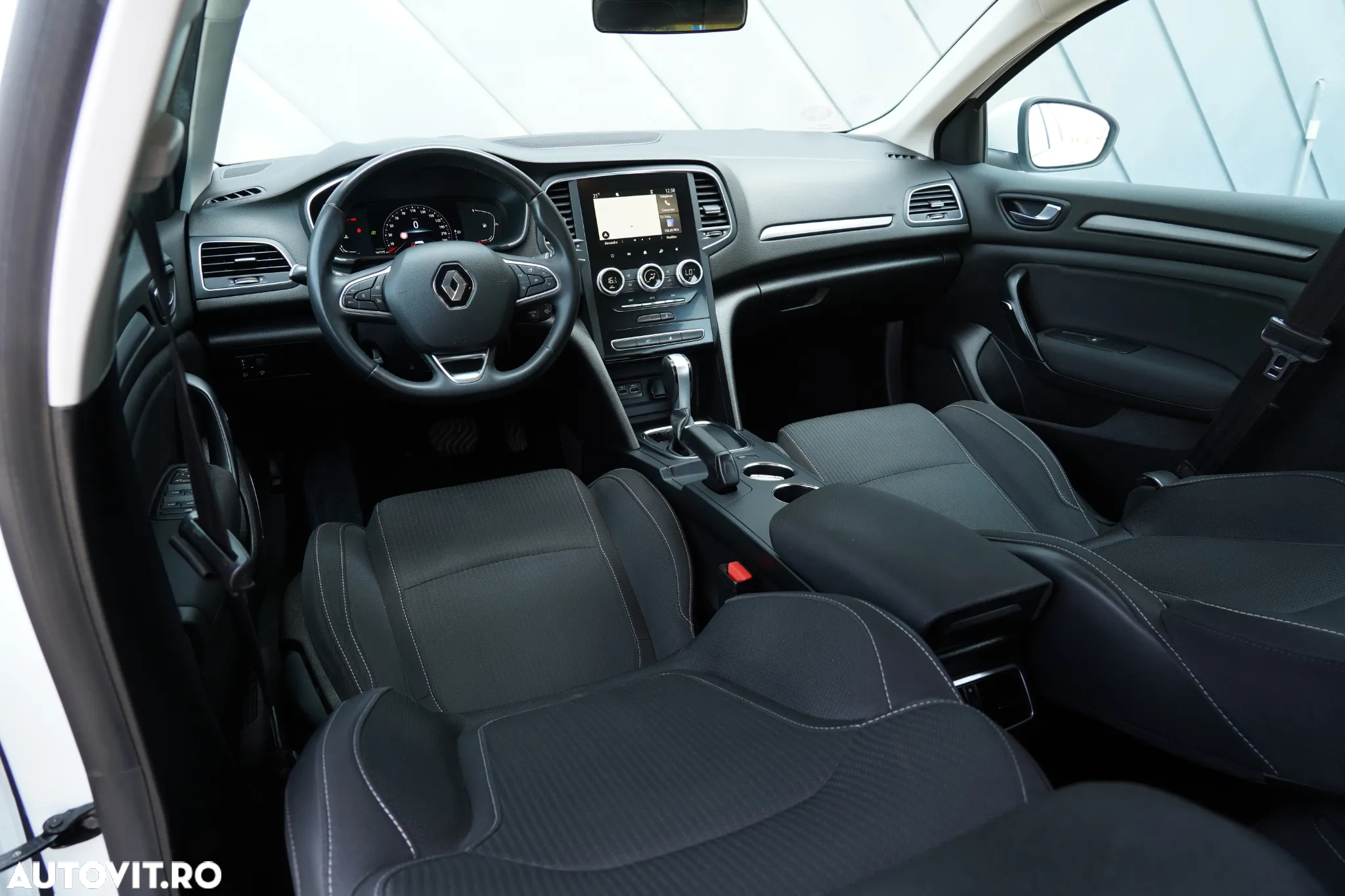 Renault Megane TCe EDC Intens - 9