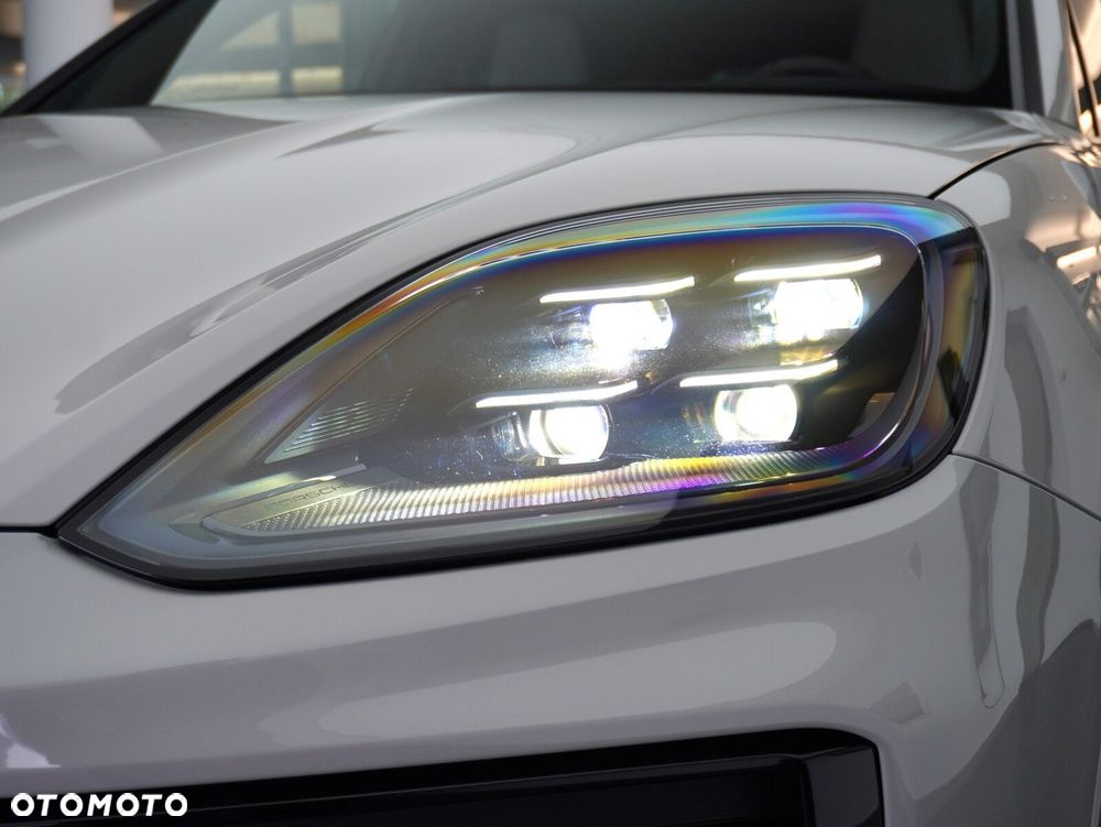 Porsche Cayenne GTS - 10