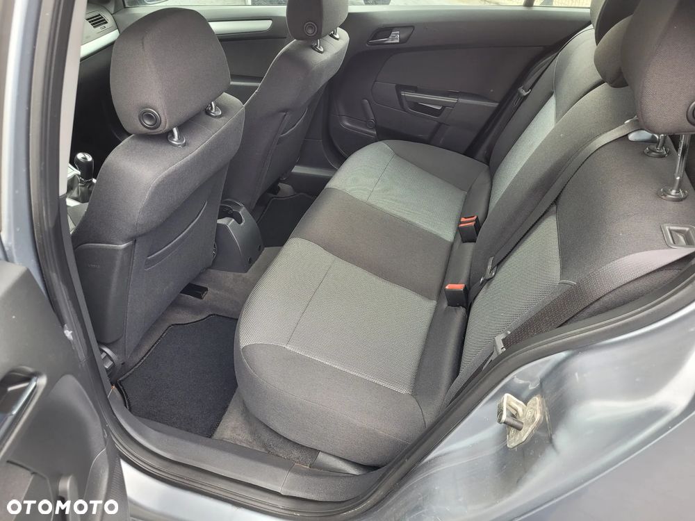 Opel Astra III 1.4 Enjoy - 17