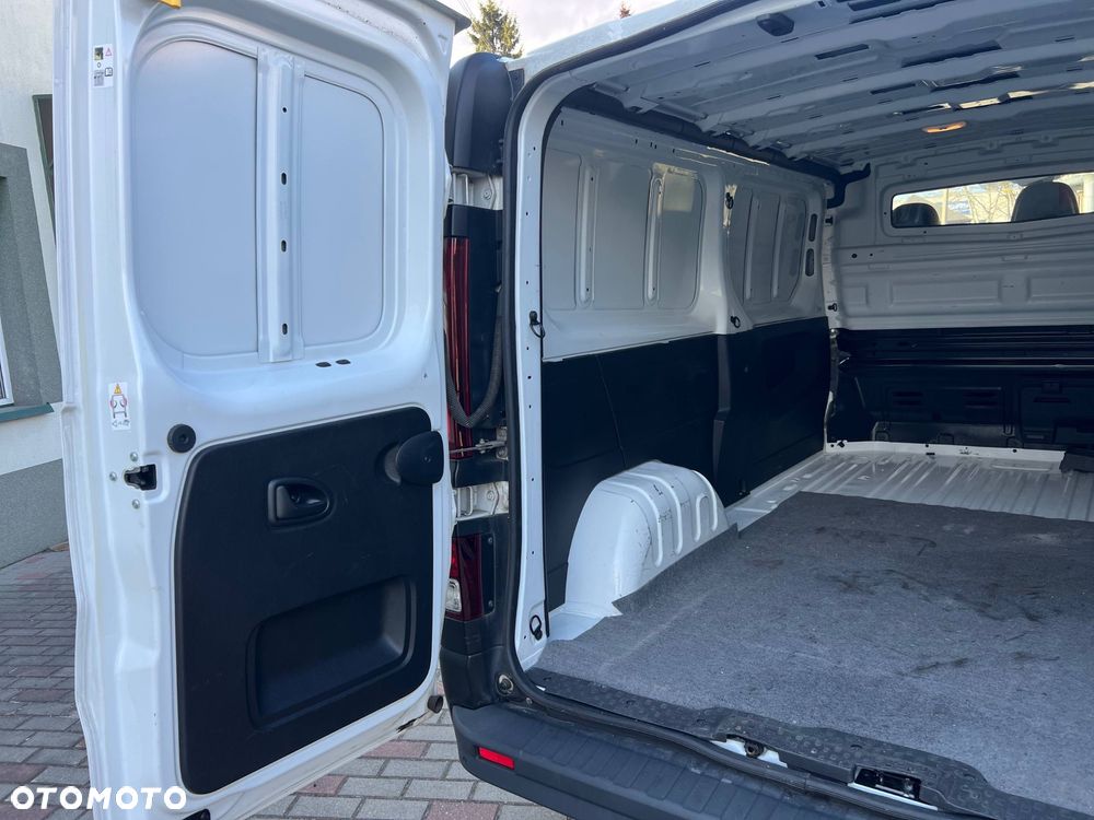 Renault Trafic - 19