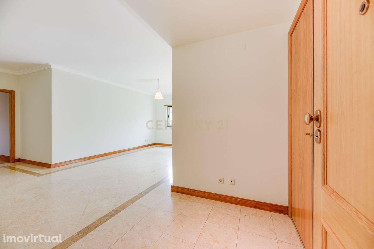 T2 com estacionamento | Rua de São Bento | Viva no Centro de Lisboa - Grande imagem: 3/29