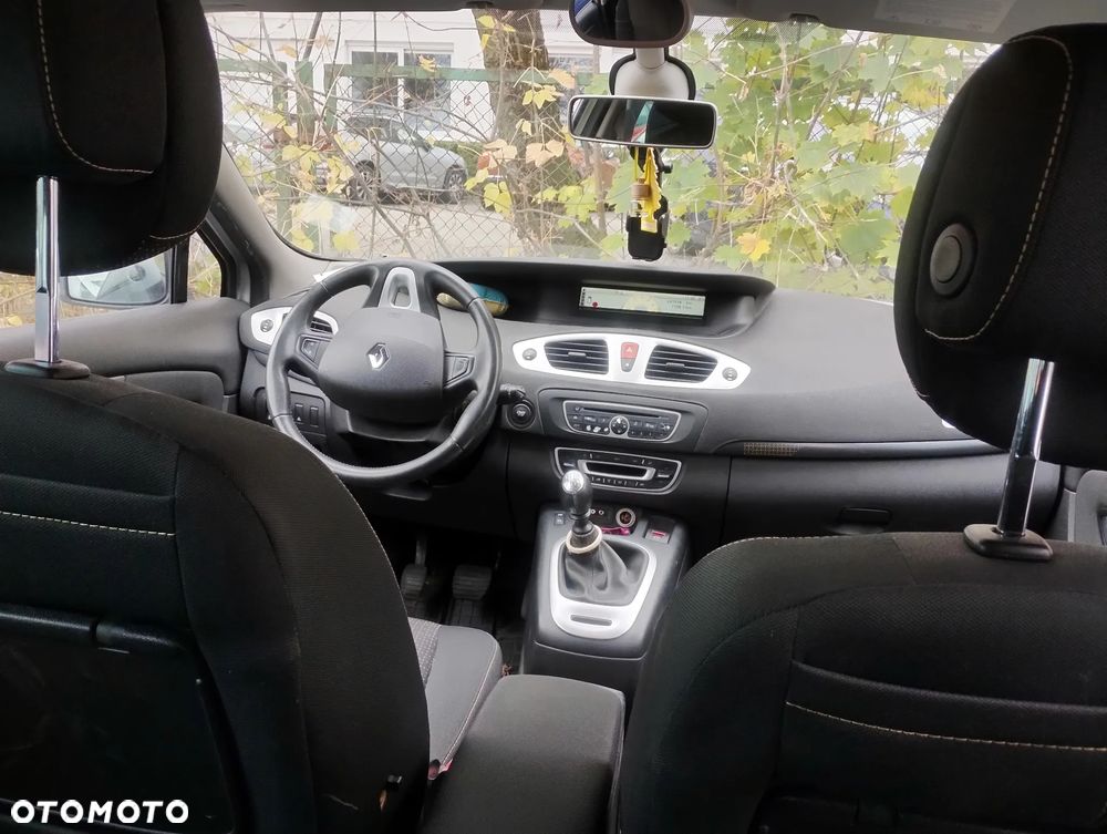 Renault Scenic 1.5 dCi Emotion - 4