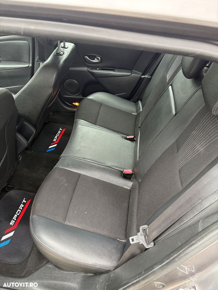 Renault Megane 1.9 dCi Privilege - 6