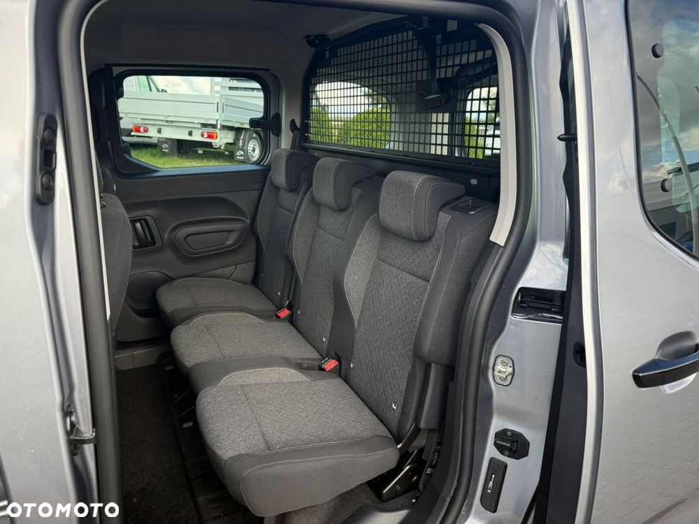 Opel Combo Combo Kombi Edition Plus 1.2 PureTech 110 KM S&S MT6 - 31