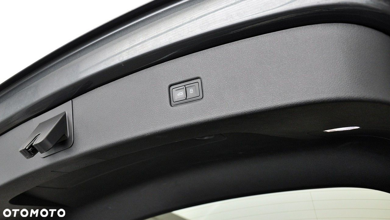 Audi Q5 Sportback - 12