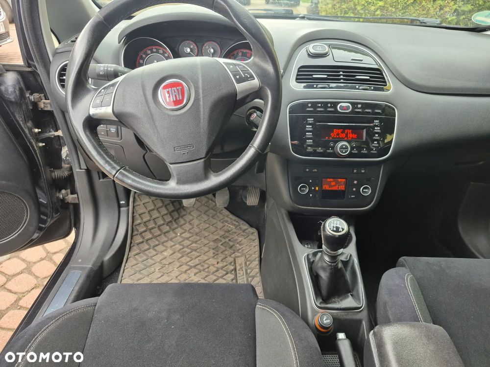 Fiat Punto 2012 - 11