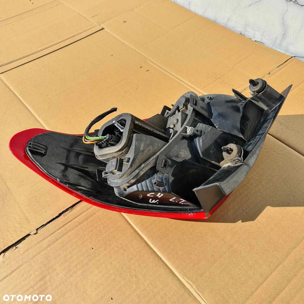CITROEN C4 B7 II LAMPA TYLNA LEWA NAROŻNA - 6