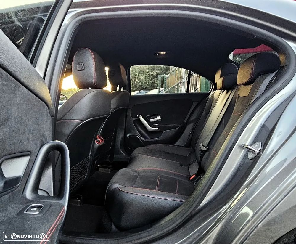 Mercedes-Benz A 250 Limousine e 8G-DCT AMG Line - 27