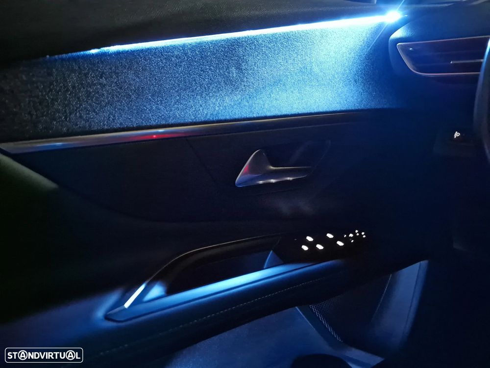 Peugeot 3008 PureTech 130 Stop & Start GPF Allure - 55