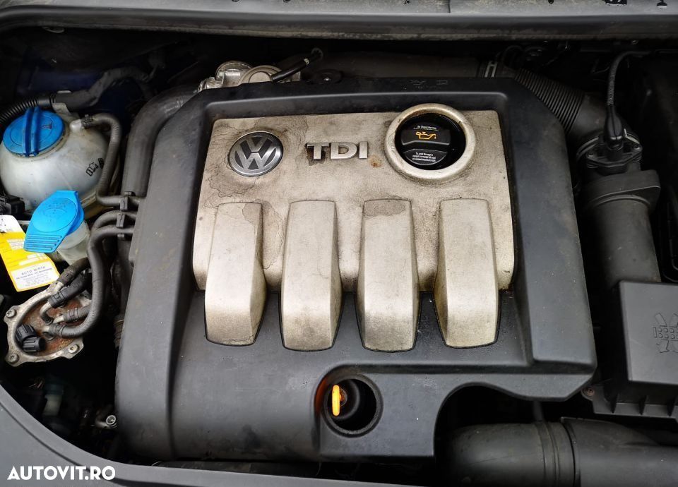 Cutie viteze 5 trepte Volkswagen Golf 5 PLUS 2007 - 1