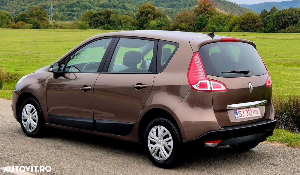 Renault Scenic - 11