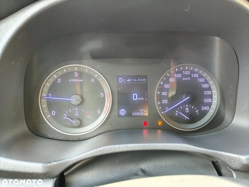 Hyundai Tucson 1.7 CRDI BlueDrive Design 2WD DCT - 8