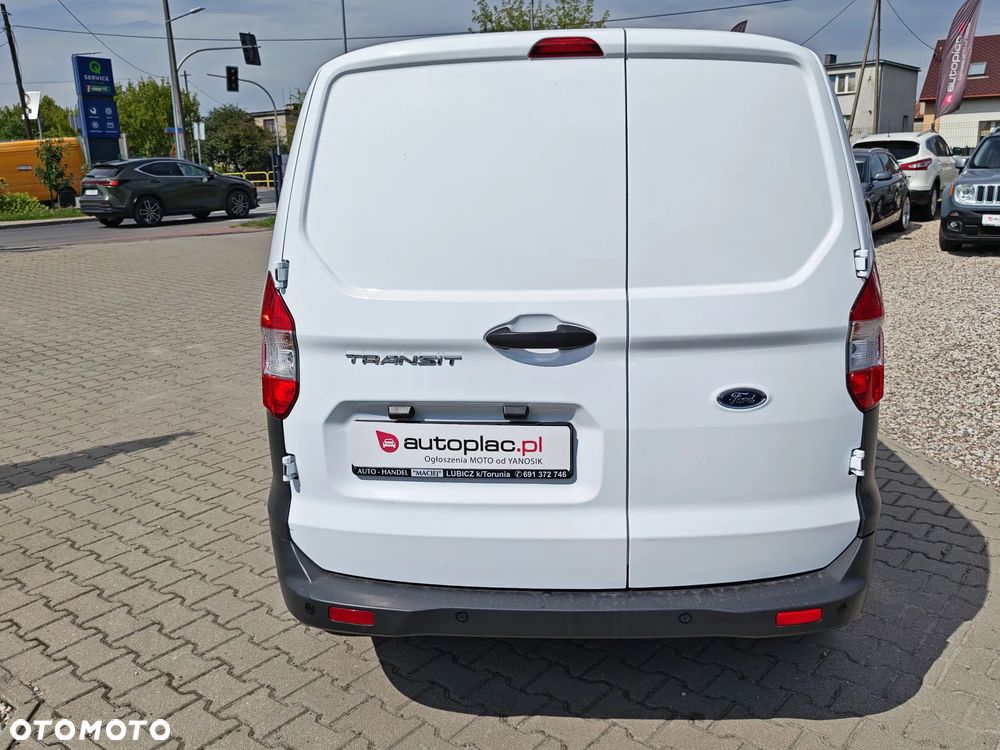 Ford Transit Courier - 7