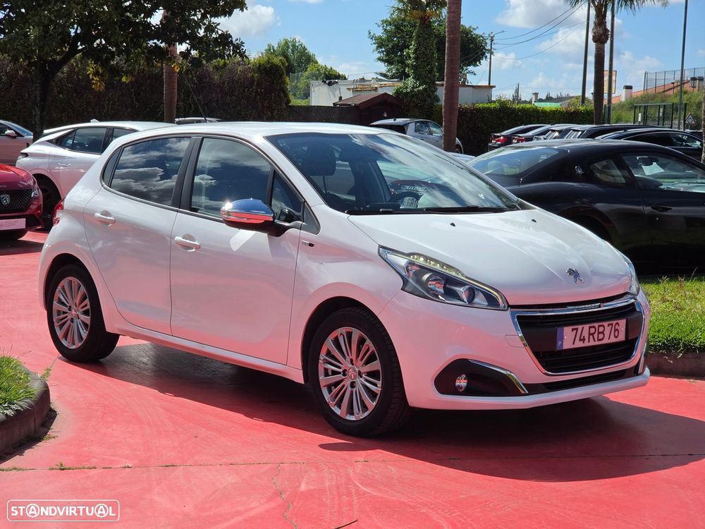 Peugeot 208 1.2 PureTech Style - 2